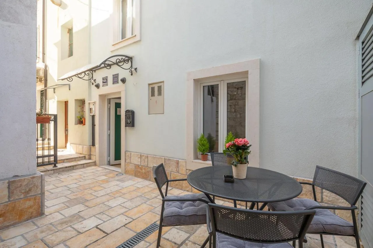 Luxury Spacious Studio In The Heart Of Split