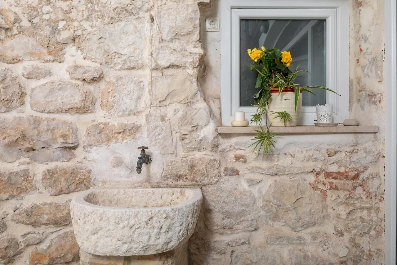 Apartment Luxury Spacious Studio In The Heart Of Split